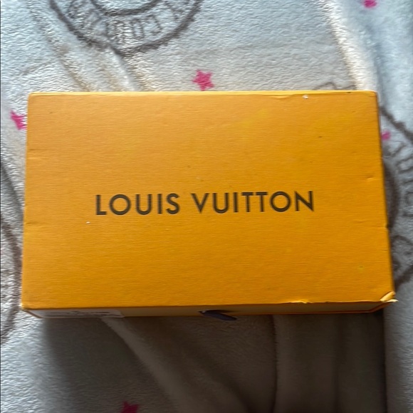 Louis Vuitton Signature Box in Vibrant Orange - Picture 1 of 2